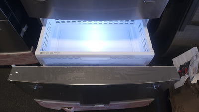 Samsung 28 cu. ft. 4-Door French Door Refrigerator with Food Showcase and External Water and Ice Dispenser!

-Brand new, still has original factory plastics