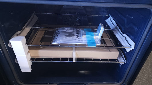 Samsung 6.3 cu. ft. Front Control Slide-in Electric Range with Air Fry!

-Brand new still has factory plastic 