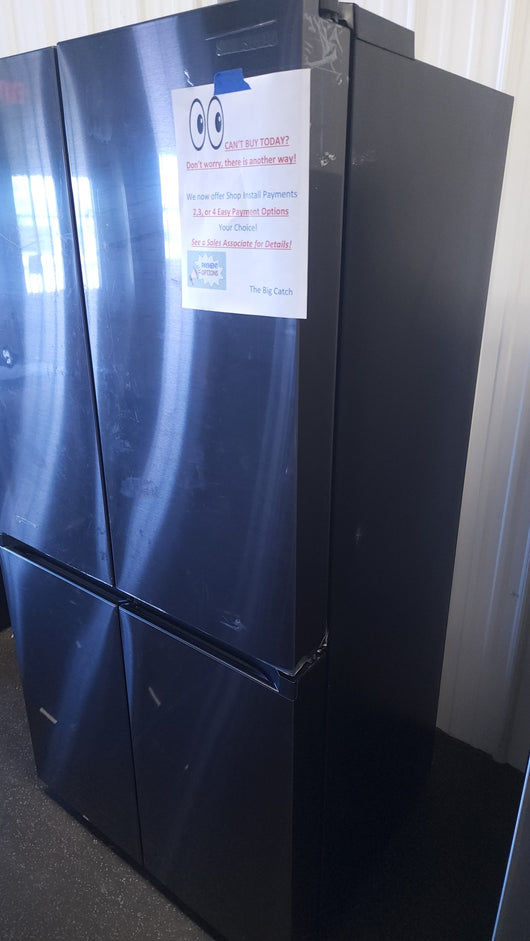 Samsung 23 cu. ft. Smart Counter Depth 4-Door Flex Refrigerator with AutoFill Water Pitcher and Dual Ice Maker, Black Stainless! (SEE DESCRIPTION & PHOTOS)

-Brand new, still have factory plastics