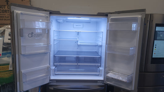 LG 28 cu. ft. Ultra-Capacity 4-Door French Door Refrigerator!

-Brand new out of the box
