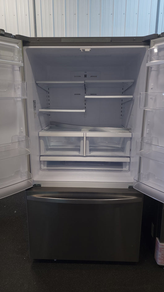 Kenmore 26.1 cu. ft. French Door Refrigerator with Ice Maker!

-Brand new - Scratch & Dent Fridge! - (Only scratch/dented on this fridge is on the bottom of the left side, photos shown!)