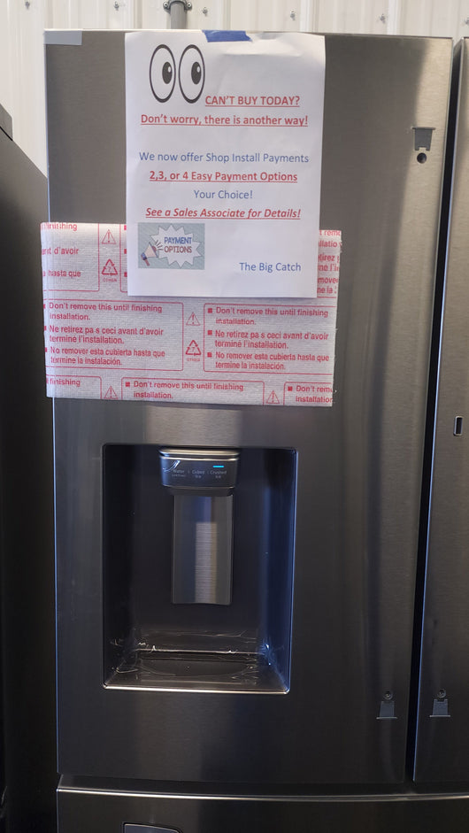 Samsung 28 cu. ft. 4-Door French Door Refrigerator with Food Showcase and External Water and Ice Dispenser!

-Brand new, covered in factory plastics - PLEASE NOTE: THERE IS A VERY SMALL FINGER SIZED INDENT ON THE FIRST DRAWER, PHOTOS SHOWN