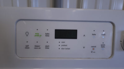 Frigidaire Smooth Top Digital 5 Burner Stove! (USED)

 -$199 after 20 percent discount at checkout 