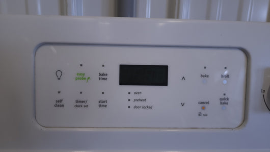 Frigidaire Smooth Top Digital 5 Burner Stove! (USED)

 -$199 after 20 percent discount at checkout 