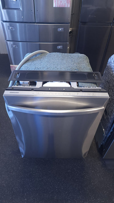 Samsung Top Control 48dBA Dishwasher with StormWash Cleaning and AutoRelease Door! (BRAND NEW - DENTED FRONT DOOR)

-New Never Used, but does have a dent on the front door from shipping, photos shown