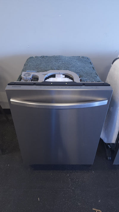Samsung Top Control 48dBA Dishwasher with StormWash Cleaning and AutoRelease Door! (USED - VERY CLEAN)

-CLEARANCE ITEM!!!   -   AUTOMATICALLY 20% OFF AT CHECKOUT!!  -  (PRICE AFTER 20% = $199.00)