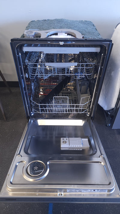 Samsung Top Control 48dBA Dishwasher with StormWash Cleaning and AutoRelease Door! (USED - VERY CLEAN)

-CLEARANCE ITEM!!!   -   AUTOMATICALLY 20% OFF AT CHECKOUT!!  -  (PRICE AFTER 20% = $199.00)