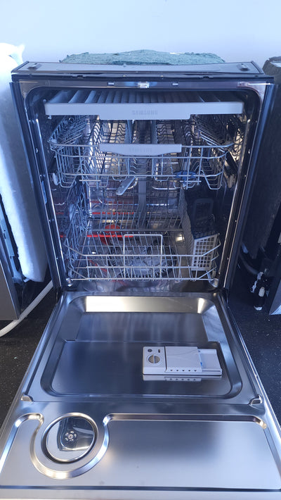 Samsung Top Control 48dBA Dishwasher with StormWash Cleaning and AutoRelease Door! (USED - VERY CLEAN)

-CLEARANCE ITEM!!!   -   AUTOMATICALLY 20% OFF AT CHECKOUT!!  -  (PRICE AFTER 20% = $199.00)