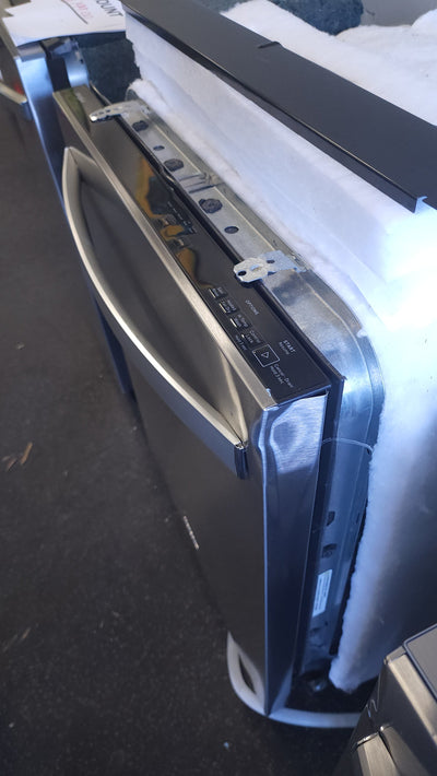 Whirlpool Dishwasher with Sani Rinse! (USED - CLEAN - DENTED)

-CLEARANCE ITEM!!!   -   AUTOMATICALLY 20% OFF AT CHECKOUT!!!   -   (PRICE AFTER 20% OFF = $199.00)