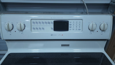 Maytag Gemini Glass Top Stove, White! (USED - VERY CLEAN)

-Was tested and works great,  does have a very small blemish on the left top edge, photos shown