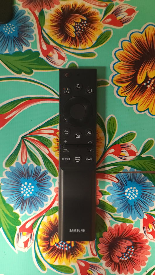 SAMSUNG M5 Series 27-Inch FHD 1080p Smart Monitor & Streaming TV (Tuner-Free), Netflix, HBO, Prime Video, & More, Apple Airplay, Bluetooth, Built-in Speakers, Remote Included!
