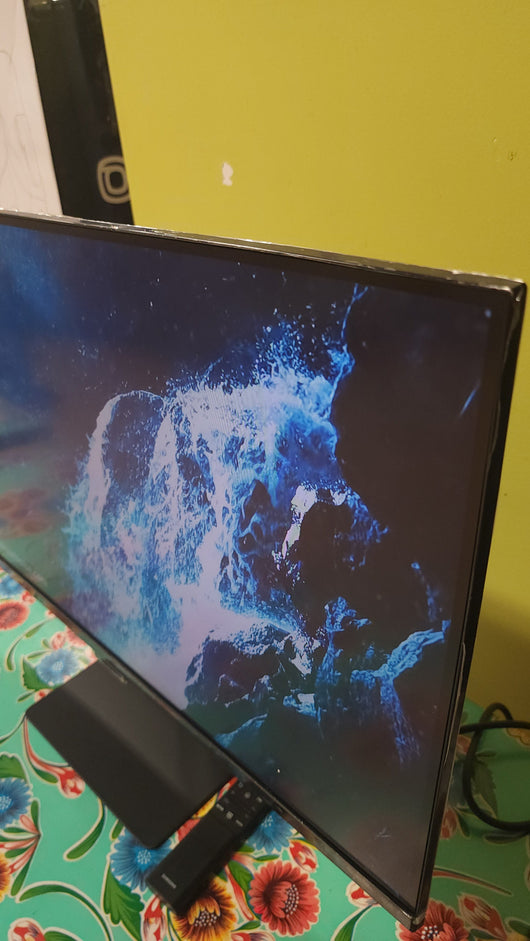 SAMSUNG M5 Series 27-Inch FHD 1080p Smart Monitor & Streaming TV (Tuner-Free), Netflix, HBO, Prime Video, & More, Apple Airplay, Bluetooth, Built-in Speakers, Remote Included!