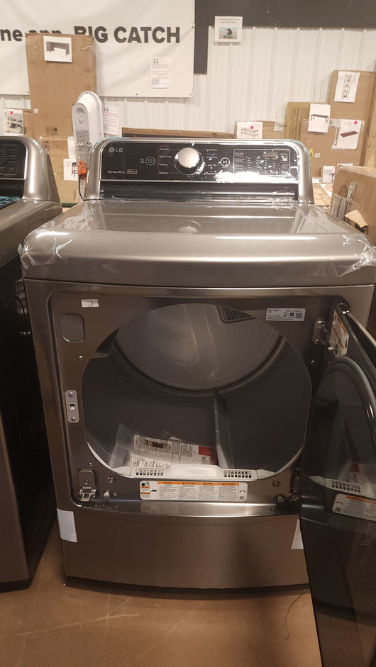 LG 5.0 cu. ft. Top Load Washer with TurboWash3D and 7.3 cu. ft. Electric Dryer with SmartDiagnosis!

-Brand new never used (Dryer does have two small dents on the bottom front corner of both sides, photos shown)