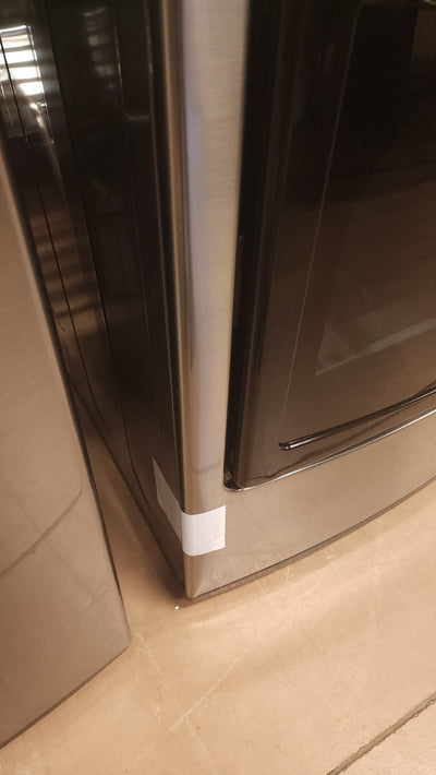 LG 5.0 cu. ft. Top Load Washer with TurboWash3D and 7.3 cu. ft. Electric Dryer with SmartDiagnosis!

-Brand new never used (Dryer does have two small dents on the bottom front corner of both sides, photos shown)