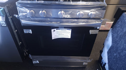 Samsung 6.0 cu. ft. Smart Freestanding Gas Range with No-Preheat Air Fry & Convection!  -Brand new, still has factory plastics  -CLEARANCE ITEM!!!   -   (AUTOMATICALLY 20% OFF AT CHECKOUT!!!   -   (PRICE AFTER 20% OFF = $399