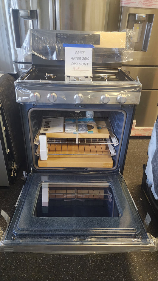 Samsung 6.0 cu. ft. Smart Freestanding Gas Range with No-Preheat Air Fry & Convection!  -Brand new, still has factory plastics  -CLEARANCE ITEM!!!   -   (AUTOMATICALLY 20% OFF AT CHECKOUT!!!   -   (PRICE AFTER 20% OFF = $399