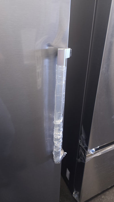 Samsung 11.4 cu. ft. Capacity Convertible Upright Freezer in Stainless!

-Brand new, dented from shipping (Photos shown)

-CLEARANCE ITEM!!!   -   (AUTOMATICALLY 20% OFF AT CHECKOUT!!)  -  (PRICE AFTER 20% OFF = $449.00)