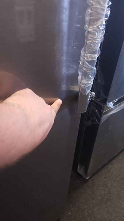 Samsung 11.4 cu. ft. Capacity Convertible Upright Freezer in Stainless!

-Brand new, dented from shipping (Photos shown)

-CLEARANCE ITEM!!!   -   (AUTOMATICALLY 20% OFF AT CHECKOUT!!)  -  (PRICE AFTER 20% OFF = $449.00)