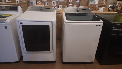 Samsung 5.1 cu. ft. Smart Top Load Washer with AcitveWave Agitator and 7.4 cu. ft. Smart ELECTRIC Dryer with Steam Sanitize+!

-Set is Brand New (Washer was Lightly Dented on The Front Side From Shipping) - (Photos Shown)