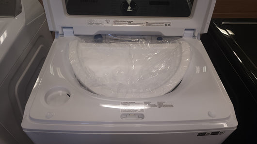 Samsung 5.1 cu. ft. Smart Top Load Washer with AcitveWave Agitator and 7.4 cu. ft. Smart ELECTRIC Dryer with Steam Sanitize+!

-Set is Brand New (Washer was Lightly Dented on The Front Side From Shipping) - (Photos Shown)