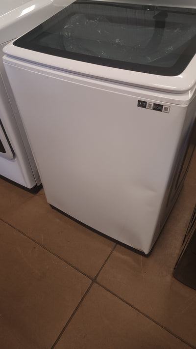 Samsung 5.1 cu. ft. Smart Top Load Washer with AcitveWave Agitator and 7.4 cu. ft. Smart ELECTRIC Dryer with Steam Sanitize+!

-Set is Brand New (Washer was Lightly Dented on The Front Side From Shipping) - (Photos Shown)