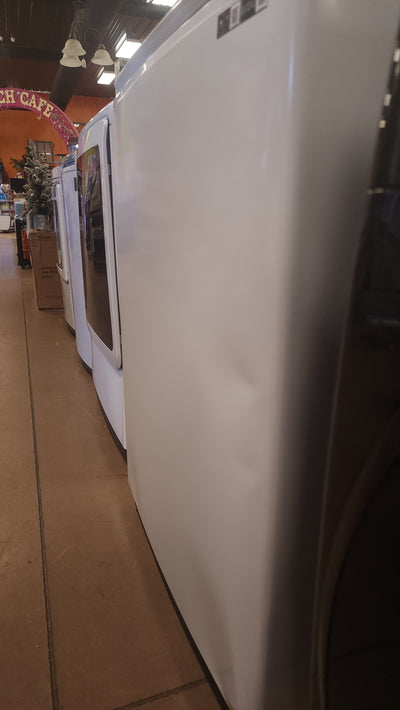 Samsung 5.1 cu. ft. Smart Top Load Washer with AcitveWave Agitator and 7.4 cu. ft. Smart ELECTRIC Dryer with Steam Sanitize+!

-Set is Brand New (Washer was Lightly Dented on The Front Side From Shipping) - (Photos Shown)