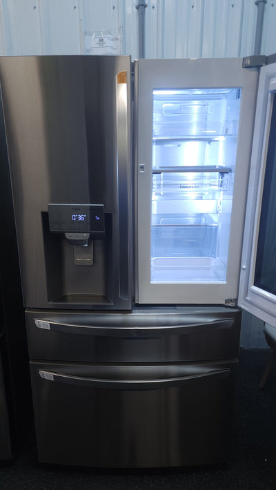 LG 22.5 cu. ft. InstaView Door-in-Door Counter-Depth Refrigerator with Craft Ice!

-Brand new -(Freezer Handle Is lightly Dented From Shipping, Photos Shown)