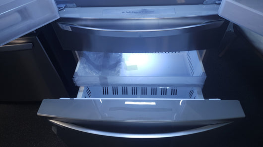 LG 22.5 cu. ft. InstaView Door-in-Door Counter-Depth Refrigerator with Craft Ice!

-Brand new -(Freezer Handle Is lightly Dented From Shipping, Photos Shown)