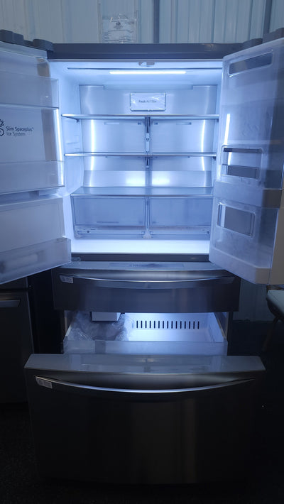 LG 22.5 cu. ft. InstaView Door-in-Door Counter-Depth Refrigerator with Craft Ice!

-Brand new -(Freezer Handle Is lightly Dented From Shipping, Photos Shown)