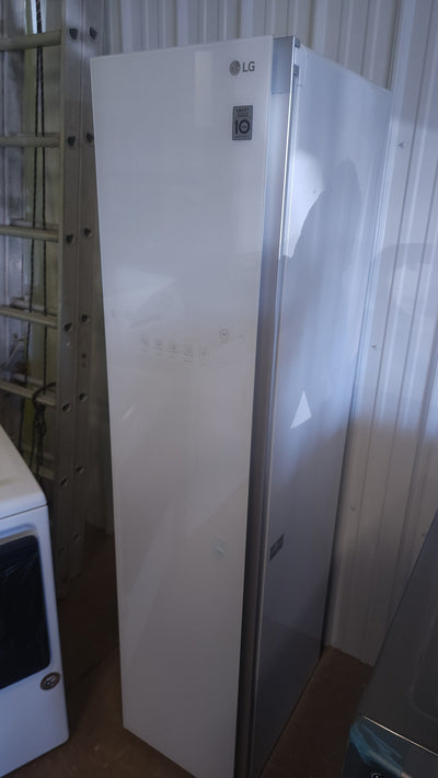 LG Styler Smart Wi-Fi enabled Steam Closet with TrueSteam and Moving Hangers! - (USED - VERY CLEAN)

-Steam closet was tested and works great, is also very clean
