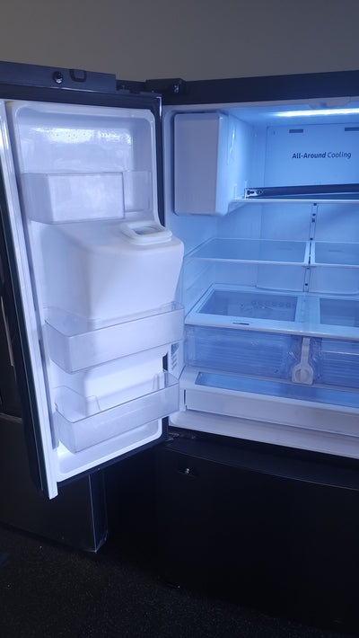 Samsung 26.5 cu. ft. Large Capacity 3-Door French Door Refrigerator with Family Hub and External Water and Ice Dispenser!  -  (USED - VERY CLEAN!)

-Used, but is very clean and works perfectly