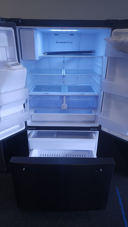 Samsung 26.5 cu. ft. Large Capacity 3-Door French Door Refrigerator with Family Hub and External Water and Ice Dispenser!  -  (USED - VERY CLEAN!)

-Used, but is very clean and works perfectly