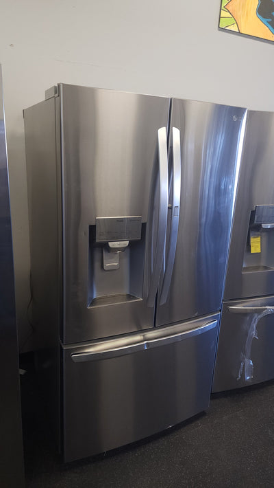 LG 29.7 cu. ft. French Door Door-in-Door Refrigerator with Craft Ice! (NEW - SCRATCH/DENT FROM SHIPPING)