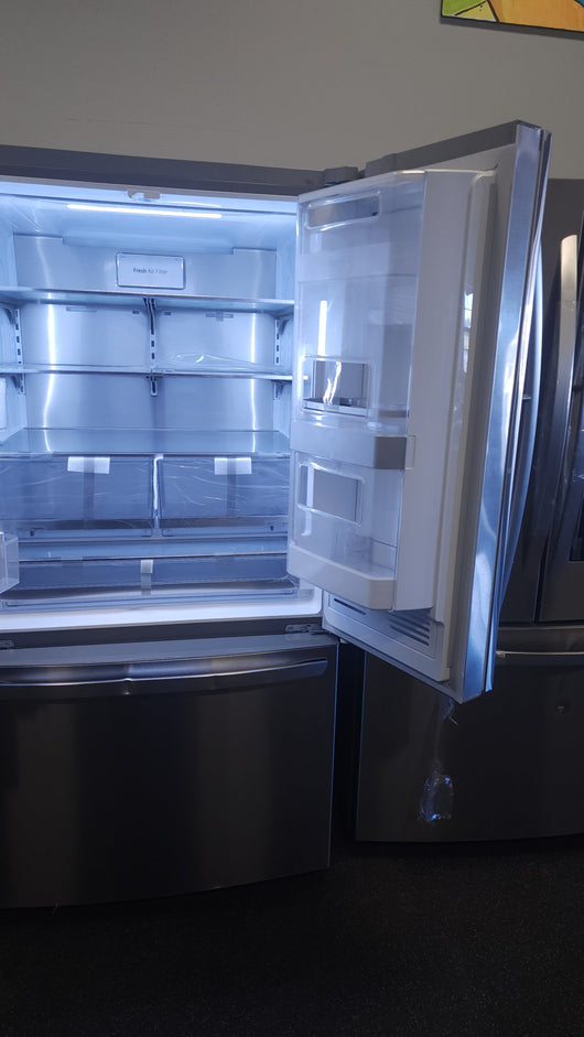 LG 29.7 cu. ft. French Door Door-in-Door Refrigerator with Craft Ice! (NEW - SCRATCH/DENT FROM SHIPPING)