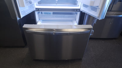 LG 29.7 cu. ft. French Door Door-in-Door Refrigerator with Craft Ice! (NEW - SCRATCH/DENT FROM SHIPPING)