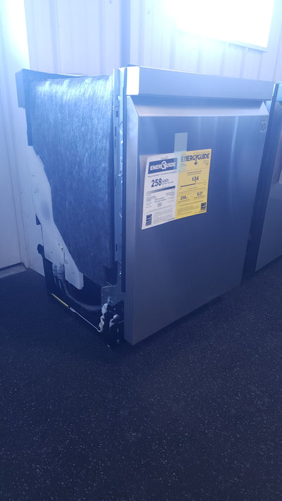 LG Top Control Dishwasher with Glide Rail and Energy Star Qualified!

-Brand new out out of the box (The bottom foot plate is lightly indented, photos shown of it on top)