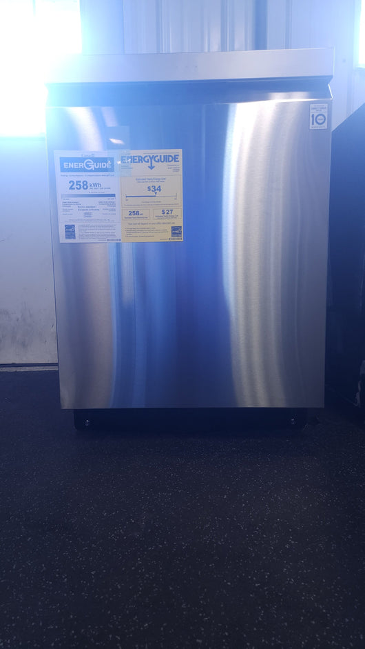 LG Top Control Dishwasher with Glide Rail and Energy Star Qualified!

-Brand new out out of the box (The bottom foot plate is lightly indented, photos shown of it on top)