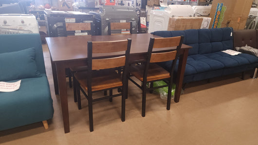 Better Homes & Gardens Bankston Dining Table, Mocha & Austen Dining Chairs Set of 4- Vintage Oak!

-Brand new and assembled 5Pc Set!