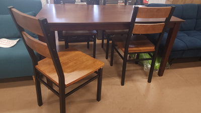 Better Homes & Gardens Bankston Dining Table, Mocha & Austen Dining Chairs Set of 4- Vintage Oak!

-Brand new and assembled 5Pc Set!