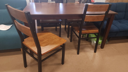 Better Homes & Gardens Bankston Dining Table, Mocha & Austen Dining Chairs Set of 4- Vintage Oak!

-Brand new and assembled 5Pc Set!