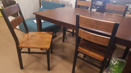 Better Homes & Gardens Bankston Dining Table, Mocha & Austen Dining Chairs Set of 4- Vintage Oak!

-Brand new and assembled 5Pc Set!