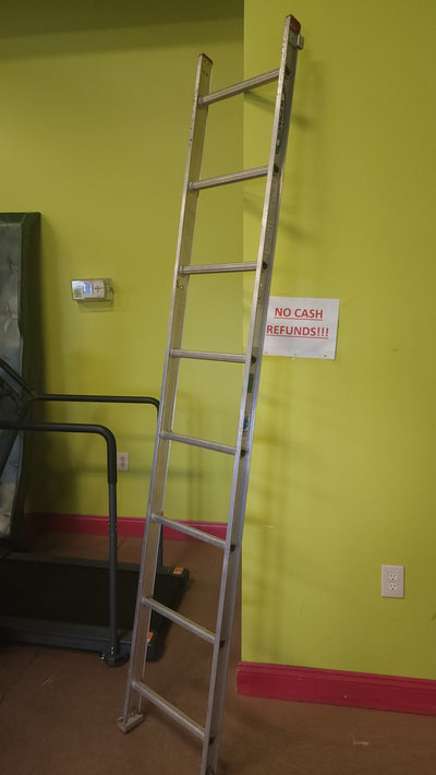 Warner 8' Ft Leaning Step Ladder! (USED)

-Used but works great