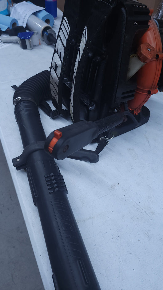 Backpack Blower: 58.2 cc Engine Displacement, 215 mph Max. Air Speed, 510 cfm Max. Air Flow, 2 Stroke! (USED)

-Used but was tested and works great