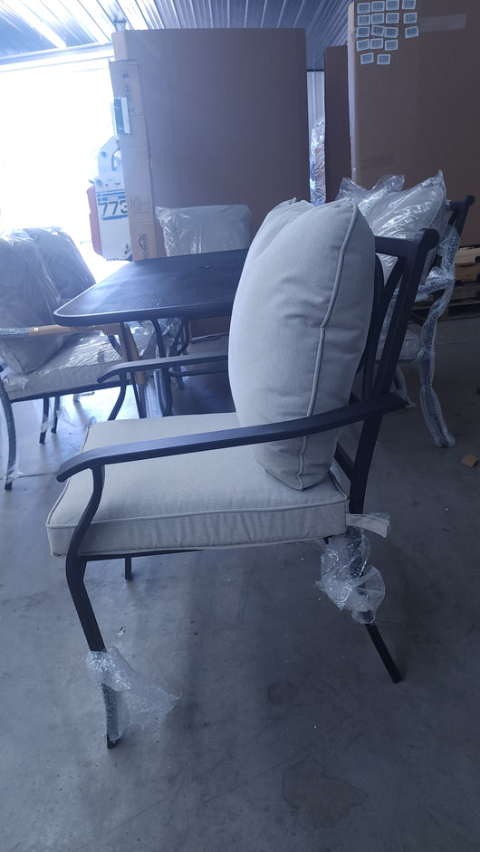 8 PC OUTDOOR DINING SET! (SIX CHAIRS, ROUGHT IRON DINING TABLE, & AN UMBRELLA!)

-Whole set is Brand New & Assembled