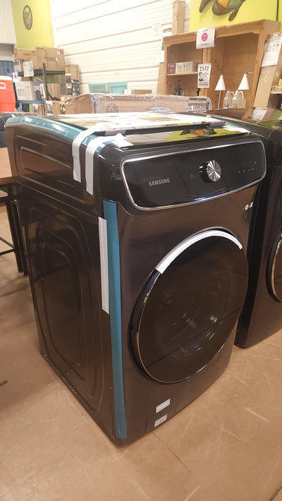 Samsung 6.0 cu. ft. FlexWash Washer and 7.5 cu. ft. ELECTRIC FlexDry Dryer with Multi-Steam Technology!

-Washer is Brand New - Dryer is Used Like New, Very Clean! (Photos Shown) 