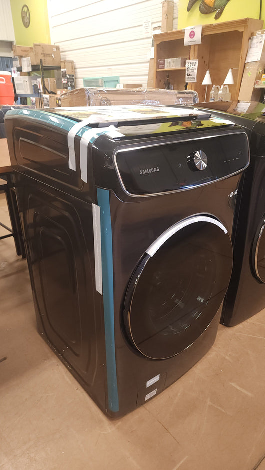Samsung 6.0 cu. ft. FlexWash Washer and 7.5 cu. ft. ELECTRIC FlexDry Dryer with Multi-Steam Technology!

-Washer is Brand New - Dryer is Used Like New, Very Clean! (Photos Shown) 