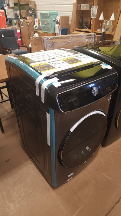 Samsung 6.0 cu. ft. FlexWash Washer and 7.5 cu. ft. ELECTRIC FlexDry Dryer with Multi-Steam Technology!

-Washer is Brand New - Dryer is Used Like New, Very Clean! (Photos Shown) 