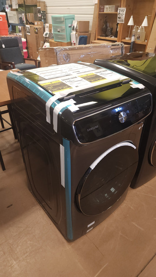 Samsung 6.0 cu. ft. FlexWash Washer and 7.5 cu. ft. ELECTRIC FlexDry Dryer with Multi-Steam Technology!

-Washer is Brand New - Dryer is Used Like New, Very Clean! (Photos Shown) 