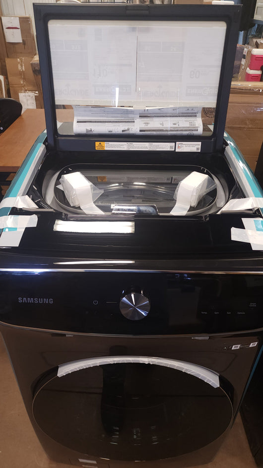 Samsung 6.0 cu. ft. FlexWash Washer and 7.5 cu. ft. ELECTRIC FlexDry Dryer with Multi-Steam Technology!

-Washer is Brand New - Dryer is Used Like New, Very Clean! (Photos Shown) 