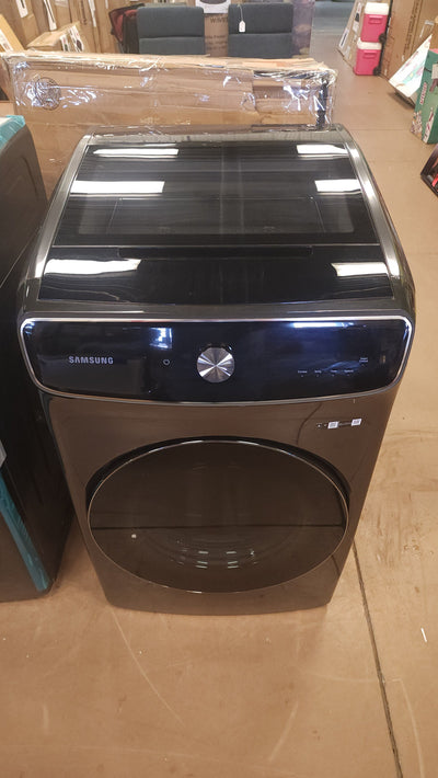 Samsung 6.0 cu. ft. FlexWash Washer and 7.5 cu. ft. ELECTRIC FlexDry Dryer with Multi-Steam Technology!

-Washer is Brand New - Dryer is Used Like New, Very Clean! (Photos Shown) 